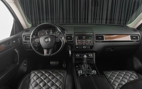 Volkswagen Touareg III, 2018 год, 3 289 000 рублей, 11 фотография
