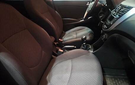 Hyundai Solaris II рестайлинг, 2016 год, 1 099 000 рублей, 12 фотография