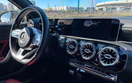 Mercedes-Benz A-Класс, 2019 год, 2 247 000 рублей, 9 фотография