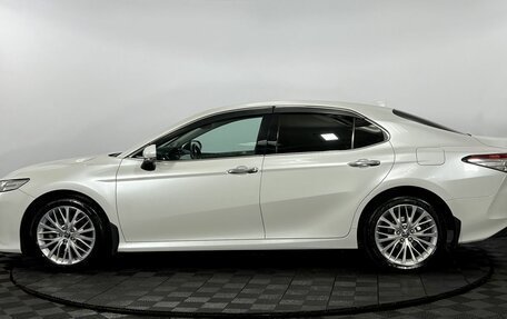 Toyota Camry, 2018 год, 2 800 000 рублей, 9 фотография