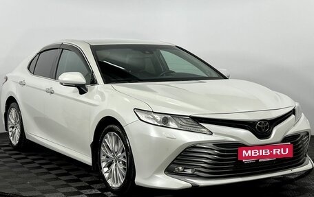 Toyota Camry, 2018 год, 2 800 000 рублей, 4 фотография