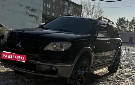 Mitsubishi Outlander III рестайлинг 3, 2004 год, 1 200 000 рублей, 8 фотография