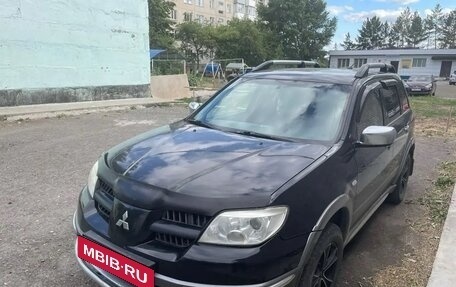 Mitsubishi Outlander III рестайлинг 3, 2004 год, 1 200 000 рублей, 16 фотография