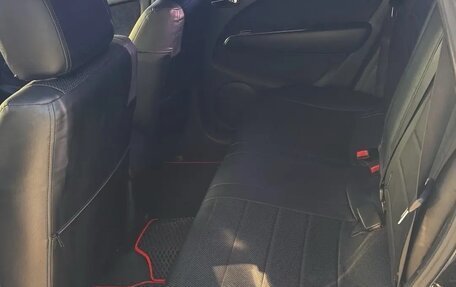 Mitsubishi Outlander III рестайлинг 3, 2004 год, 1 200 000 рублей, 23 фотография