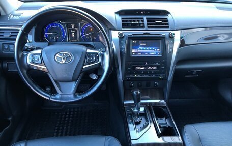 Toyota Camry, 2015 год, 1 880 000 рублей, 3 фотография