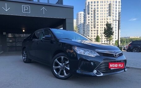Toyota Camry, 2015 год, 1 880 000 рублей, 2 фотография
