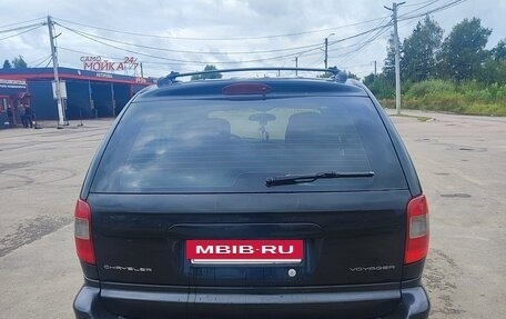 Chrysler Voyager IV, 2004 год, 800 000 рублей, 3 фотография