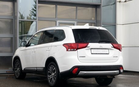 Mitsubishi Outlander III рестайлинг 3, 2018 год, 1 849 000 рублей, 6 фотография
