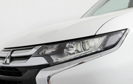 Mitsubishi Outlander III рестайлинг 3, 2018 год, 1 849 000 рублей, 7 фотография