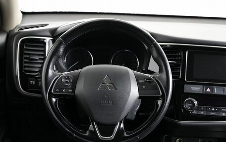 Mitsubishi Outlander III рестайлинг 3, 2018 год, 1 849 000 рублей, 18 фотография