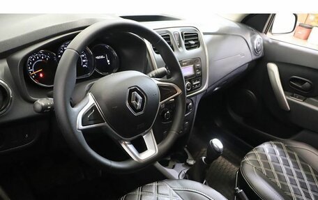 Renault Logan II, 2021 год, 1 249 000 рублей, 6 фотография