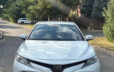 Toyota Camry, 2021 год, 3 070 000 рублей, 14 фотография