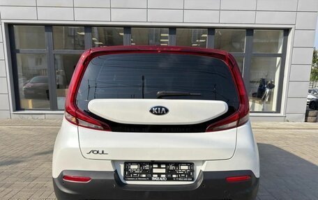 KIA Soul III, 2021 год, 1 980 000 рублей, 24 фотография