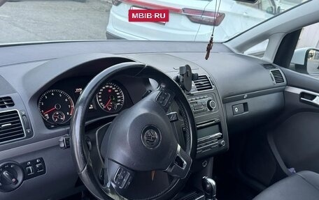 Volkswagen Touran III, 2011 год, 1 200 000 рублей, 5 фотография
