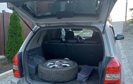 Hyundai Tucson III, 2005 год, 750 000 рублей, 18 фотография