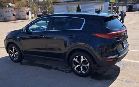KIA Sportage IV рестайлинг, 2021 год, 1 500 000 рублей, 5 фотография