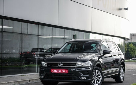 Volkswagen Tiguan II, 2018 год, 2 499 000 рублей, 1 фотография