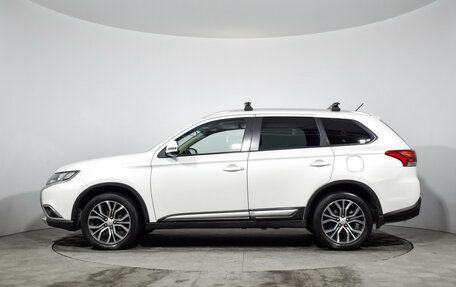 Mitsubishi Outlander III рестайлинг 3, 2016 год, 1 425 000 рублей, 8 фотография