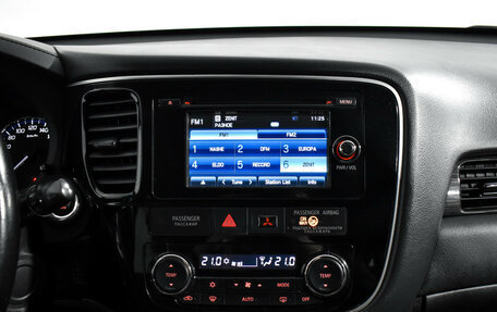 Mitsubishi Outlander III рестайлинг 3, 2016 год, 1 425 000 рублей, 16 фотография
