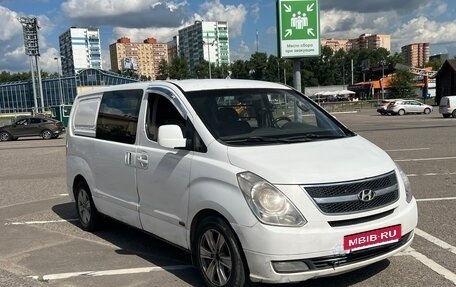 Hyundai Grand Starex Grand Starex I рестайлинг 2, 2008 год, 650 000 рублей, 14 фотография