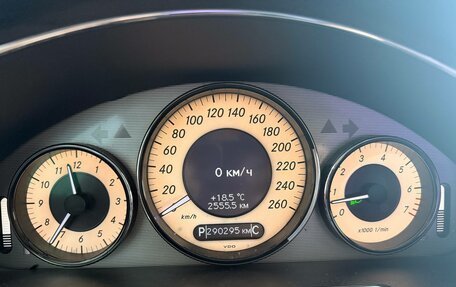 Mercedes-Benz CLS, 2008 год, 1 690 000 рублей, 15 фотография