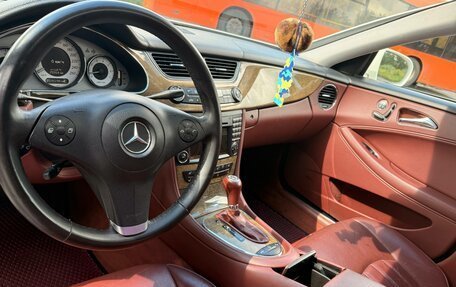 Mercedes-Benz CLS, 2008 год, 1 690 000 рублей, 9 фотография
