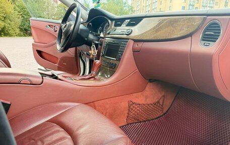 Mercedes-Benz CLS, 2008 год, 1 690 000 рублей, 14 фотография