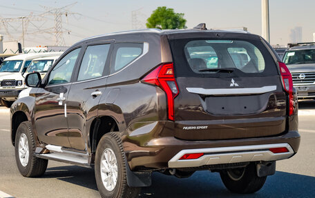 Mitsubishi Pajero Sport III рестайлинг, 2023 год, 4 150 000 рублей, 6 фотография