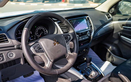 Mitsubishi Pajero Sport III рестайлинг, 2023 год, 4 150 000 рублей, 17 фотография