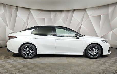 Toyota Camry, 2021 год, 3 085 000 рублей, 6 фотография