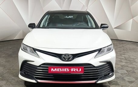 Toyota Camry, 2021 год, 3 085 000 рублей, 7 фотография
