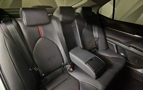 Toyota Camry, 2021 год, 3 085 000 рублей, 17 фотография
