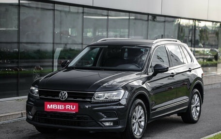 Volkswagen Tiguan II, 2018 год, 2 499 000 рублей, 3 фотография