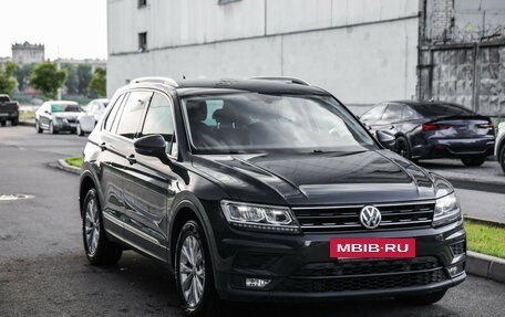 Volkswagen Tiguan II, 2018 год, 2 499 000 рублей, 5 фотография