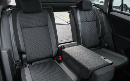 Volkswagen Tiguan II, 2018 год, 2 499 000 рублей, 24 фотография