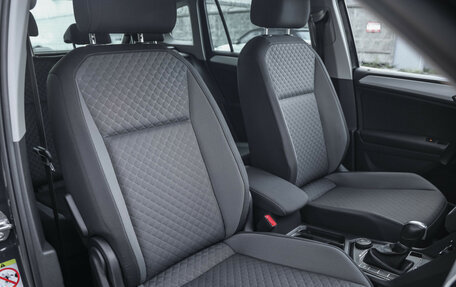 Volkswagen Tiguan II, 2018 год, 2 499 000 рублей, 22 фотография