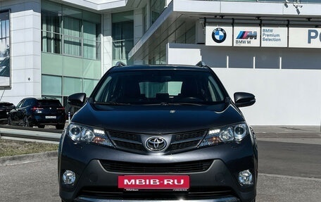 Toyota RAV4, 2013 год, 2 247 000 рублей, 2 фотография