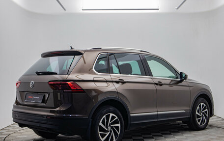Volkswagen Tiguan II, 2019 год, 2 395 000 рублей, 5 фотография