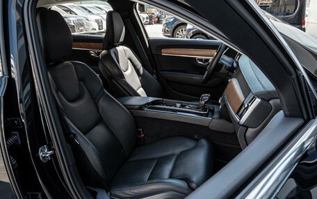 Volvo S90 II рестайлинг, 2020 год, 4 360 000 рублей, 8 фотография
