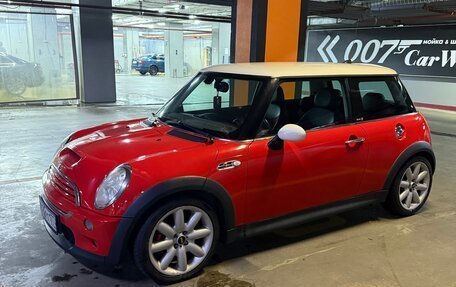 MINI Hatch, 2006 год, 1 100 000 рублей, 2 фотография