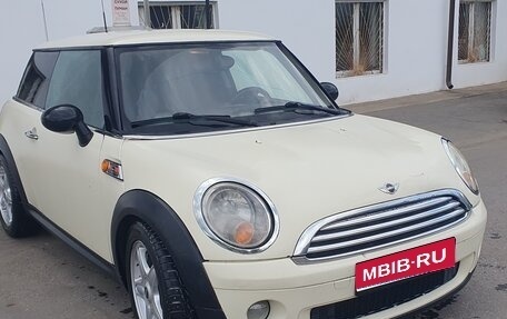 MINI Hatch, 2009 год, 400 000 рублей, 1 фотография