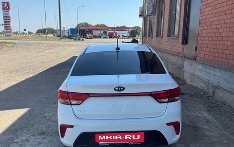 KIA Rio IV, 2019 год, 1 370 000 рублей, 7 фотография
