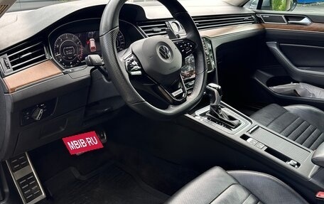 Volkswagen Passat B8 рестайлинг, 2018 год, 2 031 000 рублей, 12 фотография