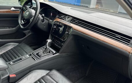 Volkswagen Passat B8 рестайлинг, 2018 год, 2 031 000 рублей, 23 фотография