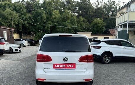 Volkswagen Touran III, 2011 год, 1 200 000 рублей, 3 фотография