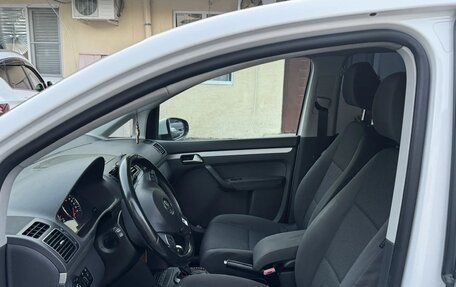 Volkswagen Touran III, 2011 год, 1 200 000 рублей, 9 фотография