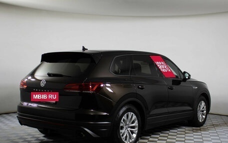 Volkswagen Touareg III, 2019 год, 5 430 000 рублей, 5 фотография