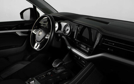 Volkswagen Touareg III, 2019 год, 5 430 000 рублей, 11 фотография