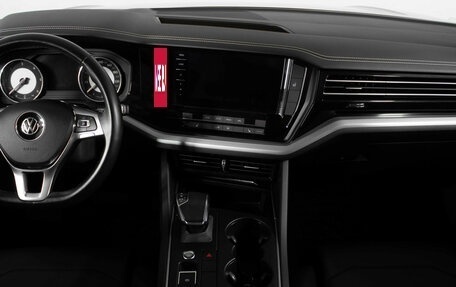 Volkswagen Touareg III, 2019 год, 5 430 000 рублей, 12 фотография