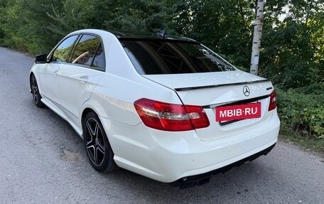 Mercedes-Benz E-Класс, 2012 год, 1 100 000 рублей, 6 фотография